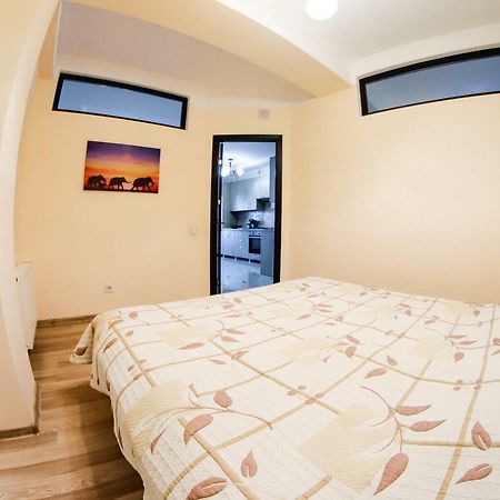 Center Of Chisinau I Close To Stefan Cel Mare Street I Lev Tolstoi Ngoại thất bức ảnh